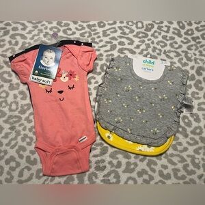 NWT Girls Carters/Gerber Onesie and Bib Bundle size Preemie